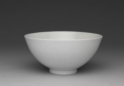 图片[2]-Bowl with impressed four-seasons flowers decoration in sweet-white glaze, Ming dynasty, Yongle reign (1403-1424)-China Archive